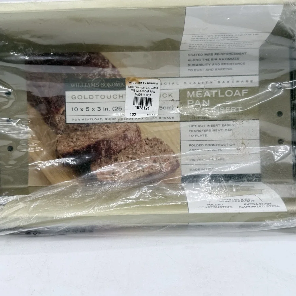 Williams Sonoma Goldtouch® Pro Nonstick Loaf Pan 1 lb w/ Meatloaf  Insert 10